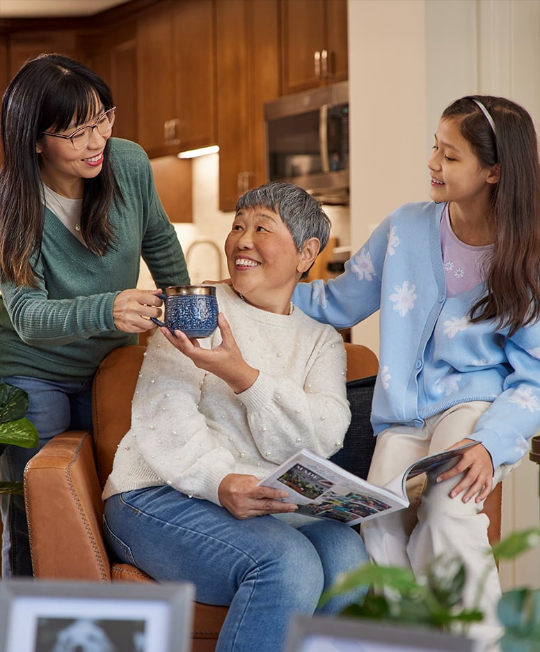 Senior Living Apartment at The Springs Living_LS_Family_01