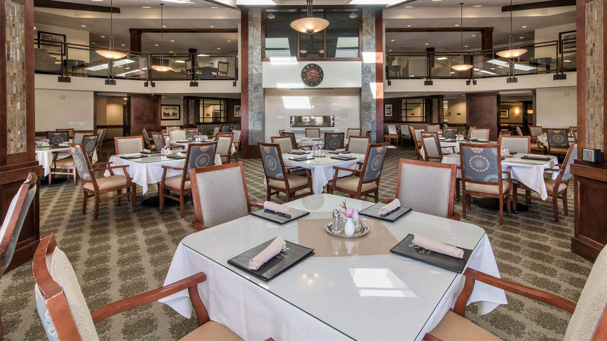 Fine dining experiences at Carman Oaks community