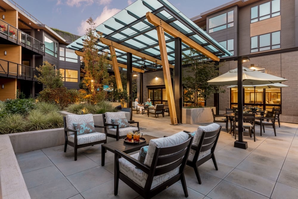 Outdoor patio seating at The Springs at Lake Oswego in Lake Oswego, Oregon
